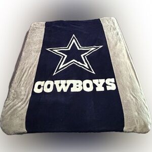 Dallas Cowboys Vintage Navy and Gray Queen Top Size Plush Blanket